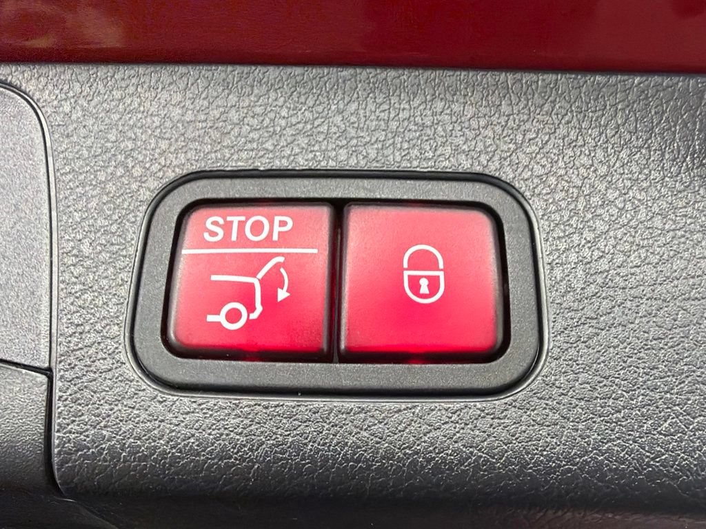 Used 2022 Mercedes-Benz GLB 35 AMG 4MATIC image 16