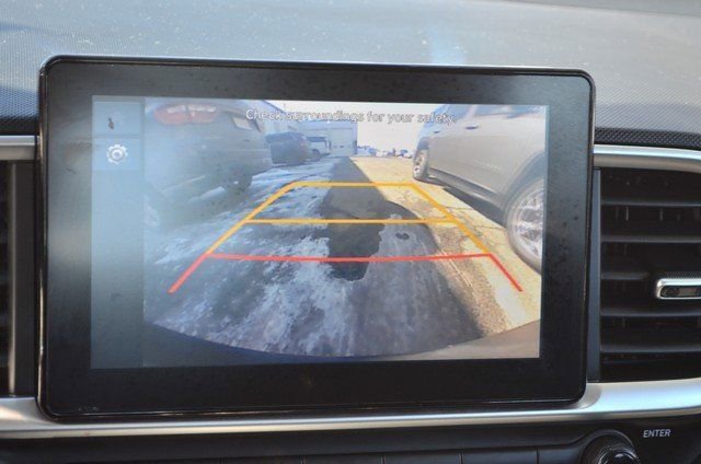 Used 2024 Hyundai Venue SEL FWD image 33