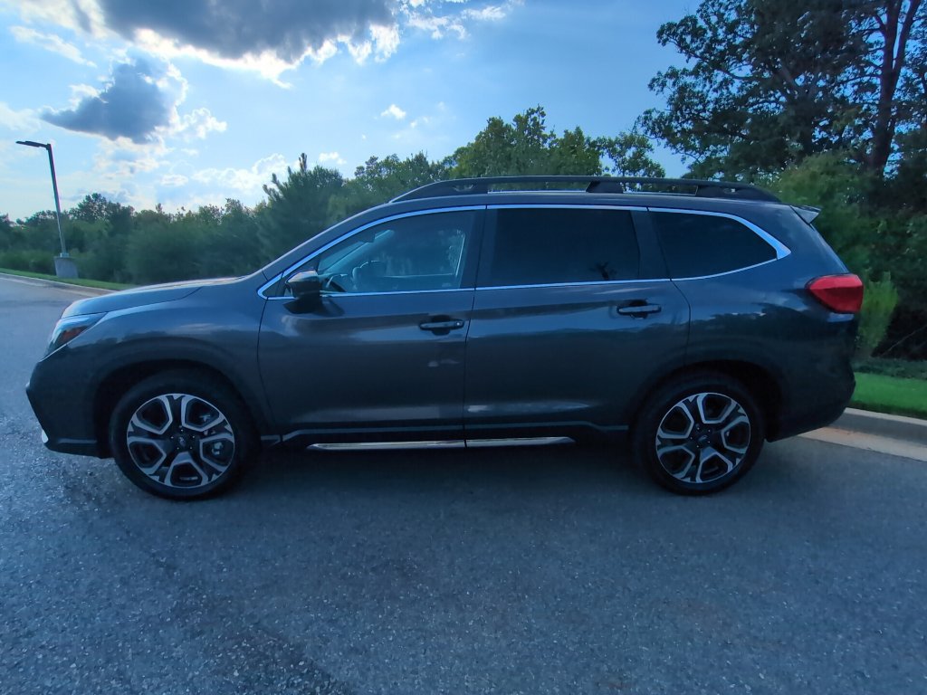 Used 2026 Subaru Ascent Limited w/ Popular Package #2 AWD/4WD image 4
