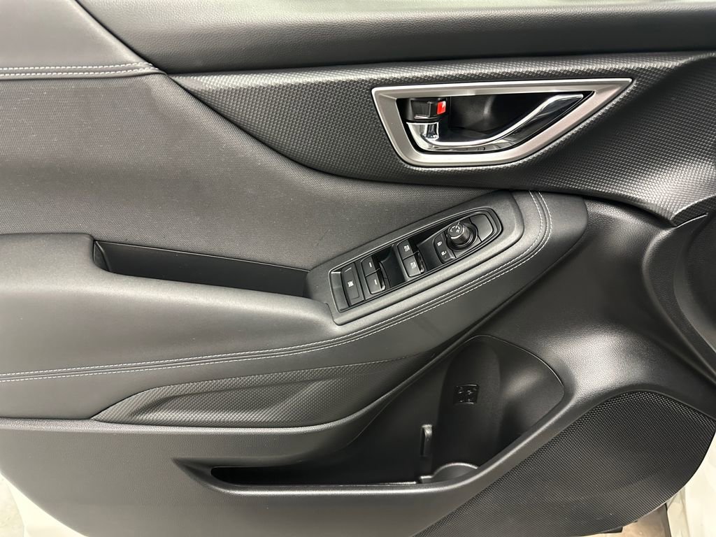 Used 2022 Subaru Forester Premium AWD/4WD image 17