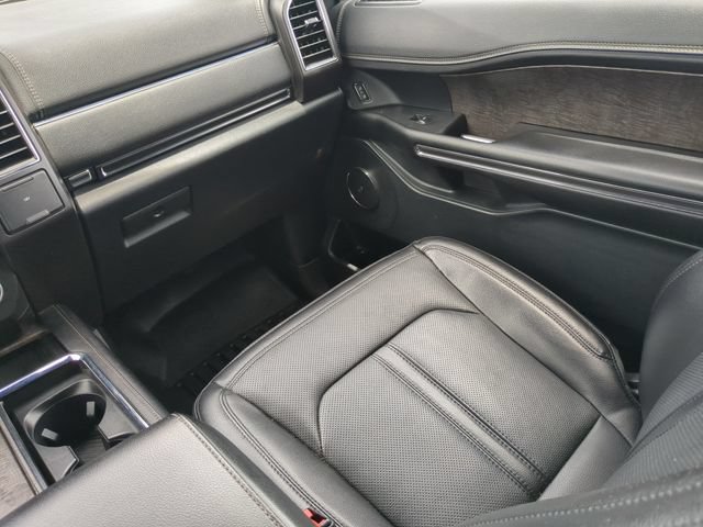 Used 2021 Ford Expedition Max Limited RWD image 19