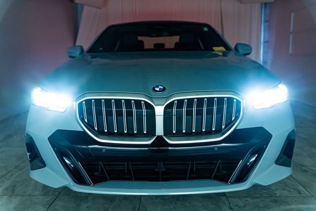 Used 2026 BMW 530i xDrive image 38