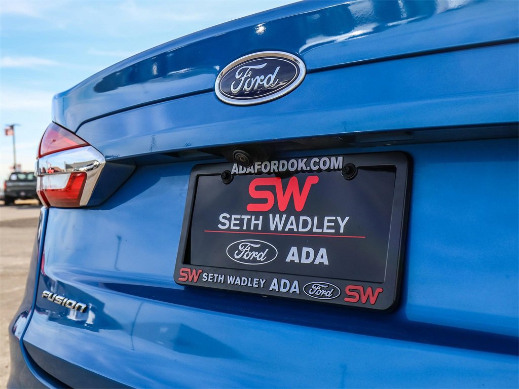 Used 2020 Ford Fusion SE image 10