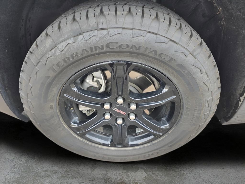 Used 2023 GMC Acadia AT4 w/ Preferred Package AWD/4WD image 28