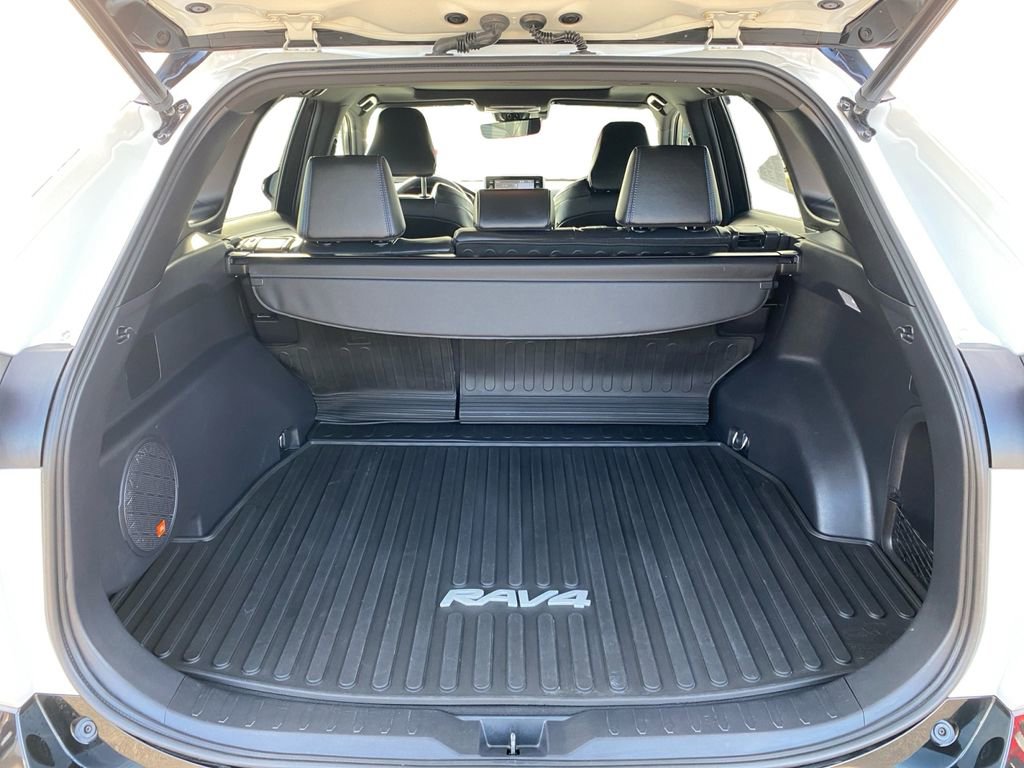 Used 2021 Toyota RAV4 XSE image 19
