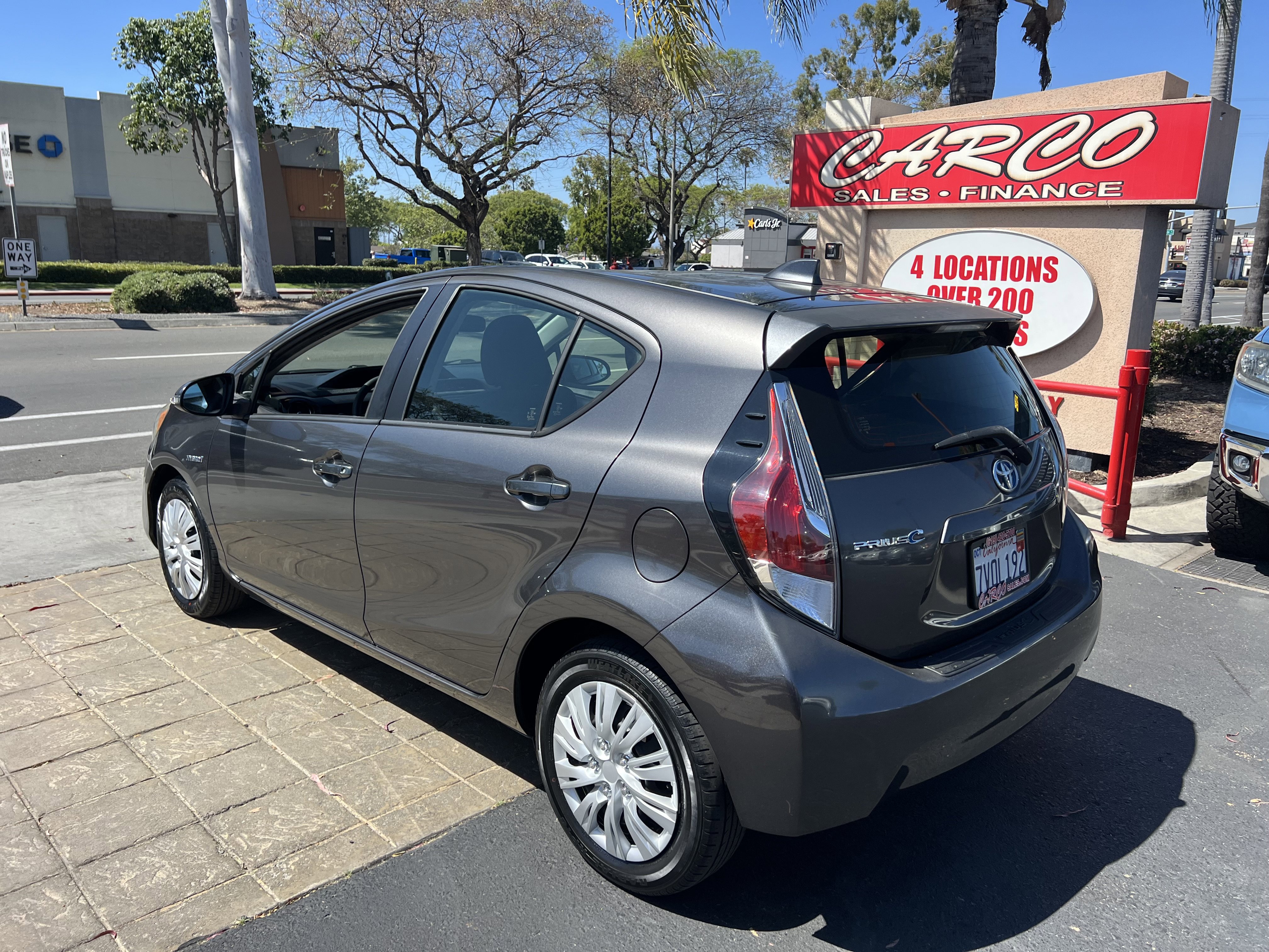 Used 2016 Toyota Prius C Three FWD image 6