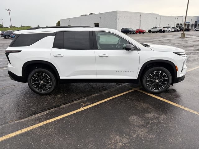Used 2026 Chevrolet Traverse LT w/ Sun and Wheel Package AWD/4WD image 9