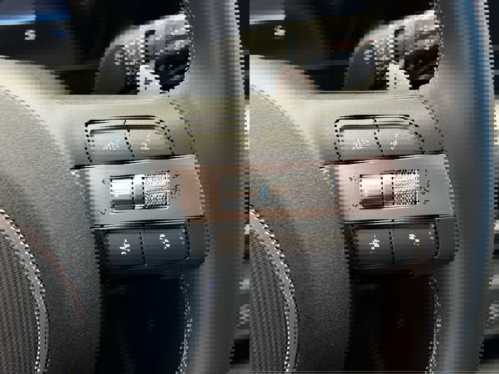 New 2026 Hyundai Kona SEL Premium image 32