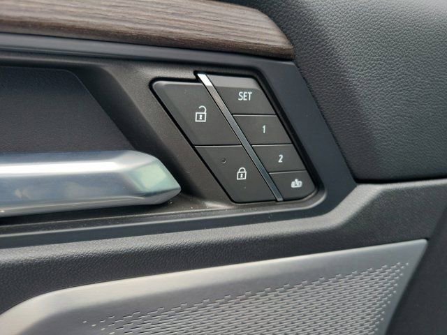 Used 2024 GMC Acadia Denali w/ Super Cruise Package image 20