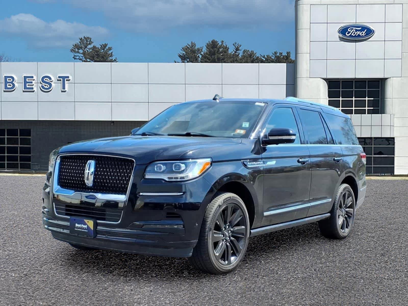 Used 2023 Lincoln Navigator Reserve AWD/4WD image 9