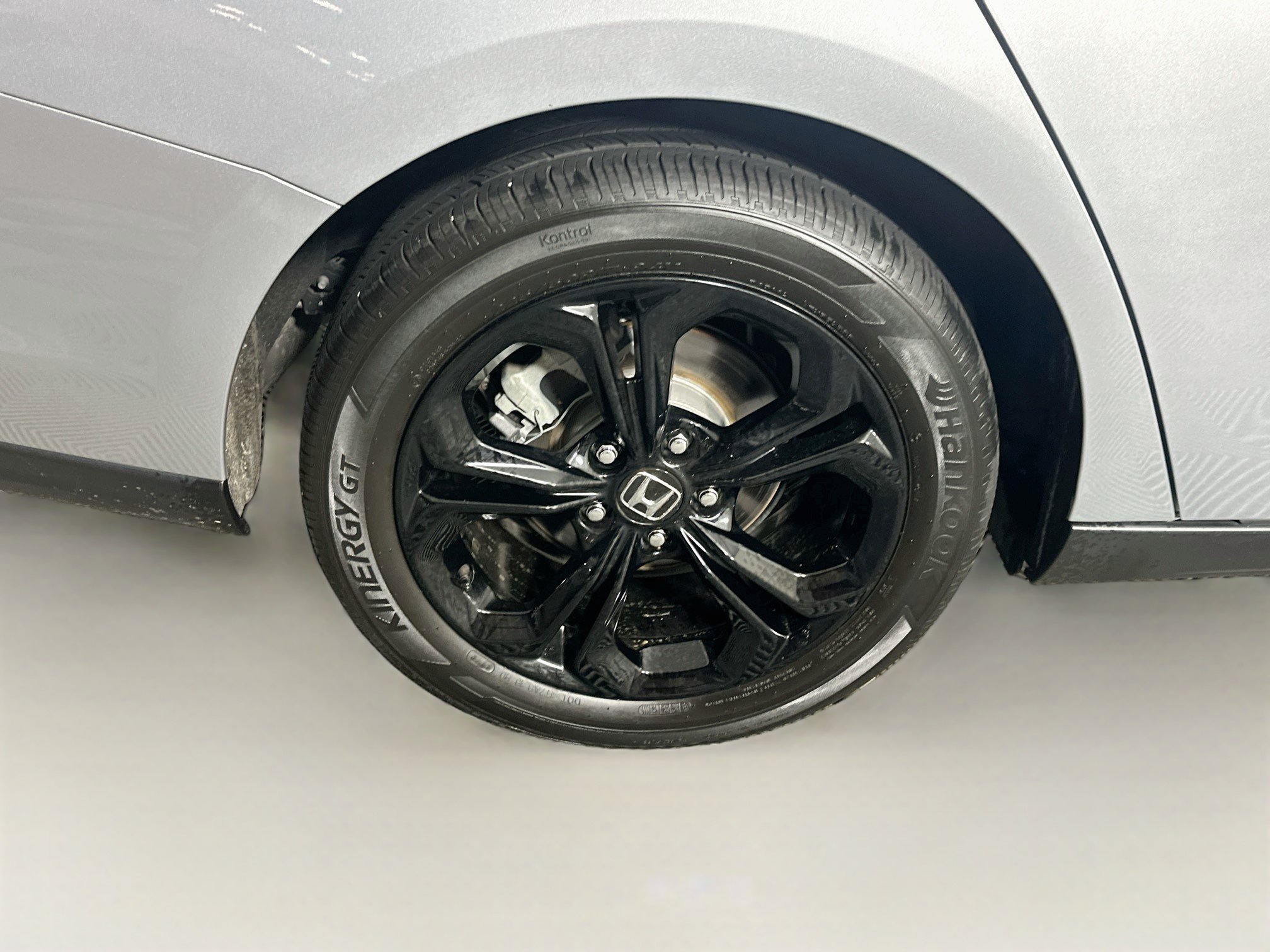 Used 2025 Honda Accord SE image 12
