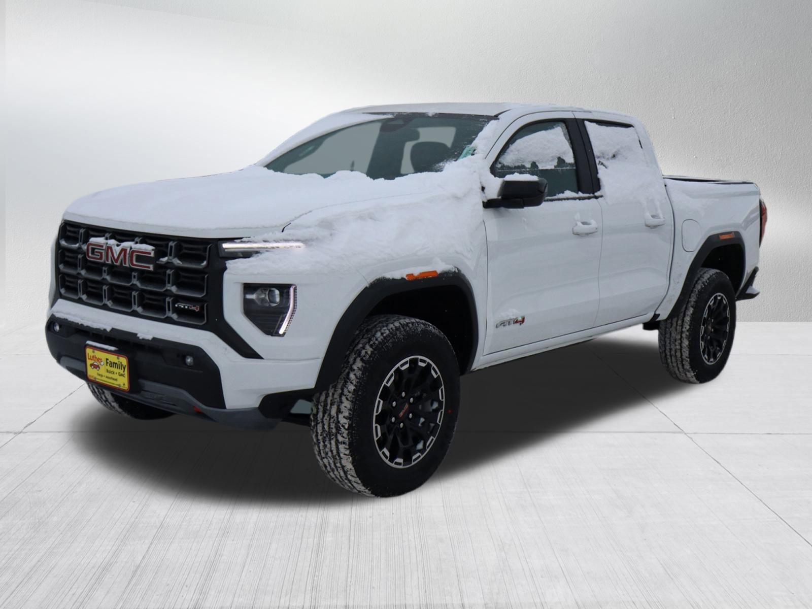 New 2026 GMC Canyon AT4 image 3