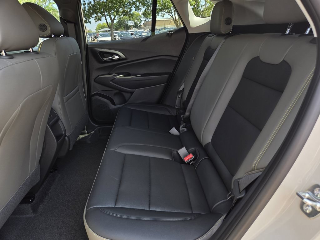 New 2026 Chevrolet Trax ACTIV w/ Driver Confidence Package FWD image 19