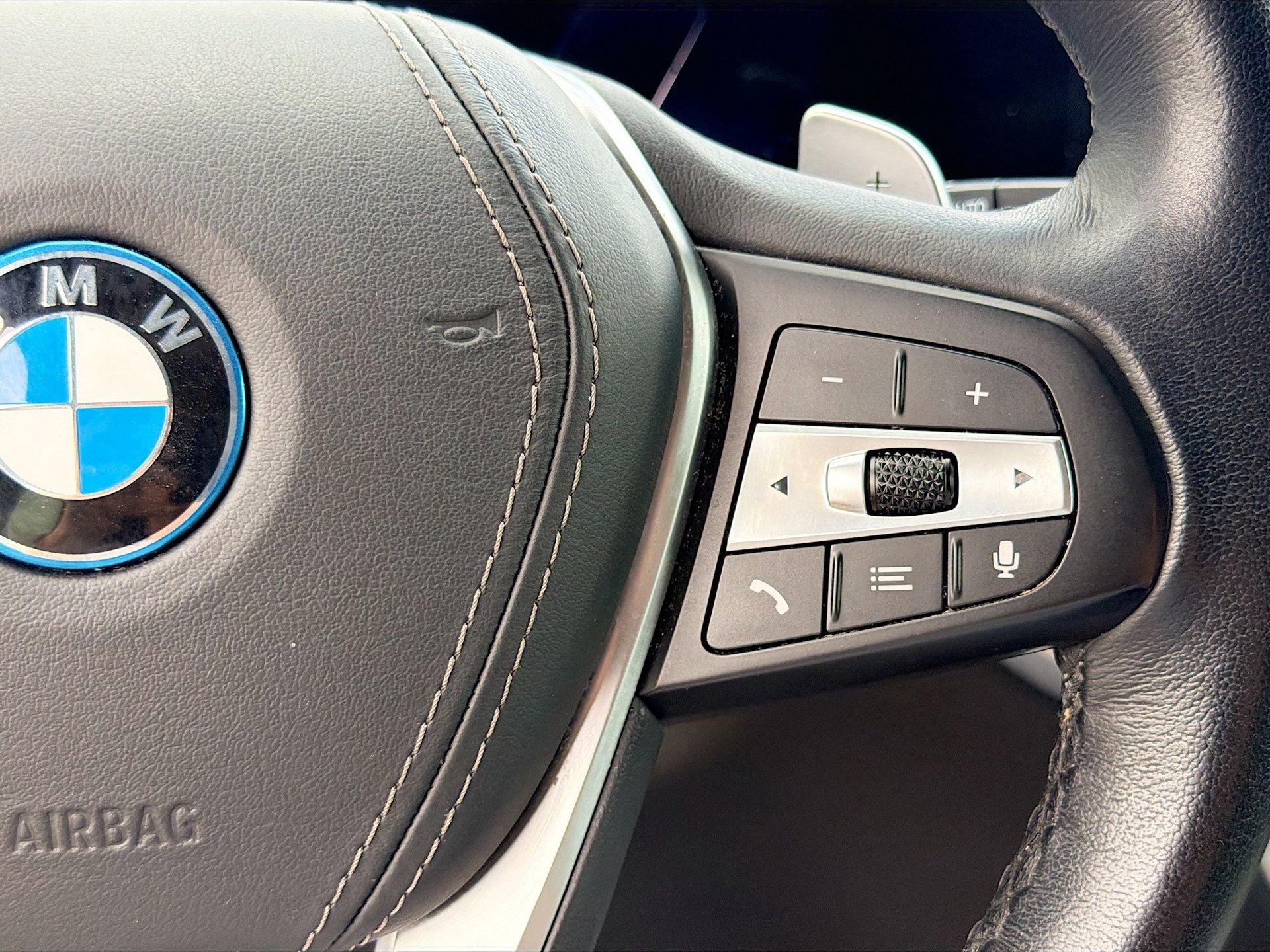 Certified 2025 BMW X5 xDrive50e image 37