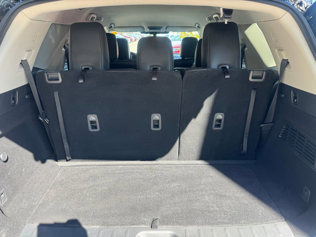 Used 2024 Nissan Pathfinder SL image 17