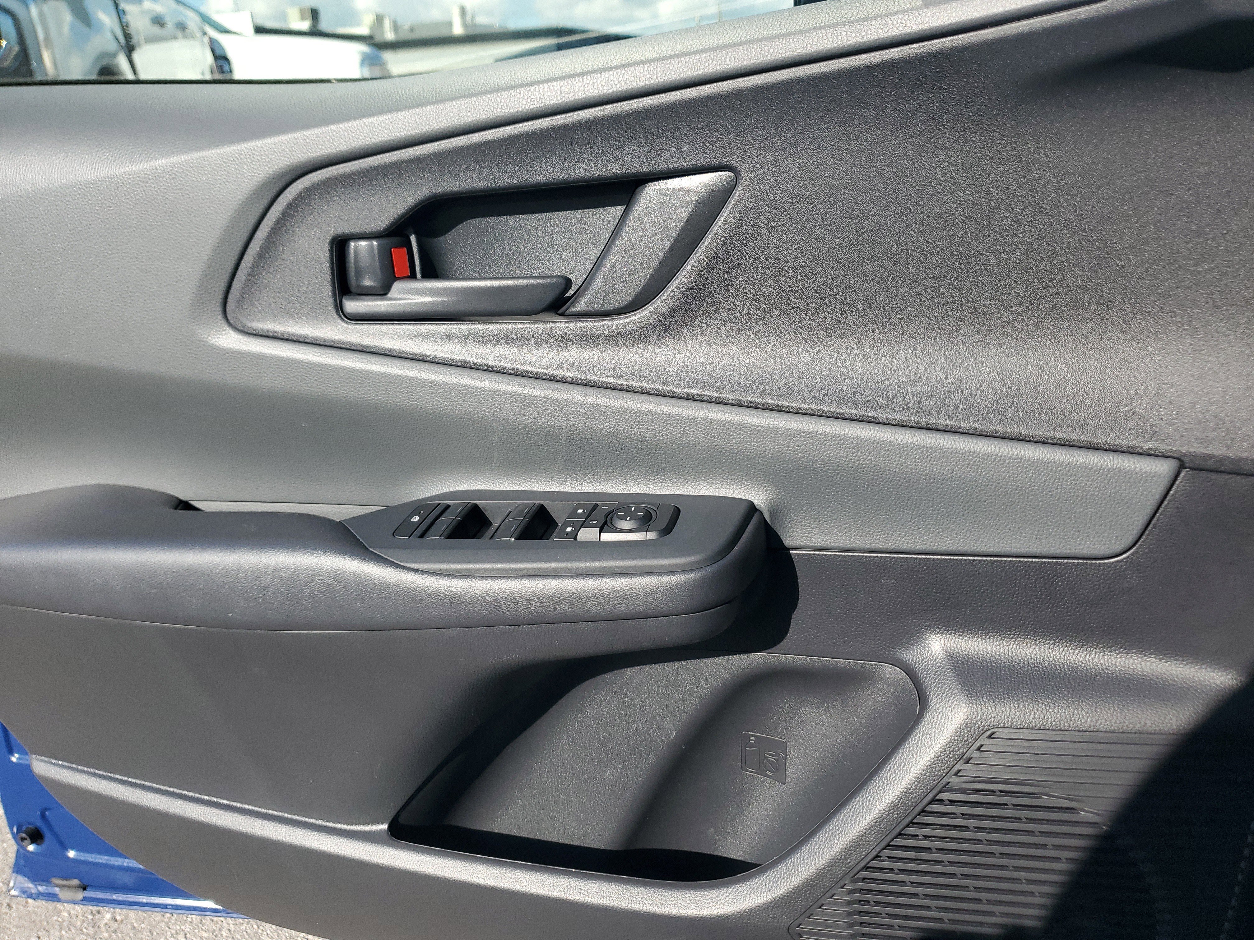 Used 2025 Toyota Prius LE image 21