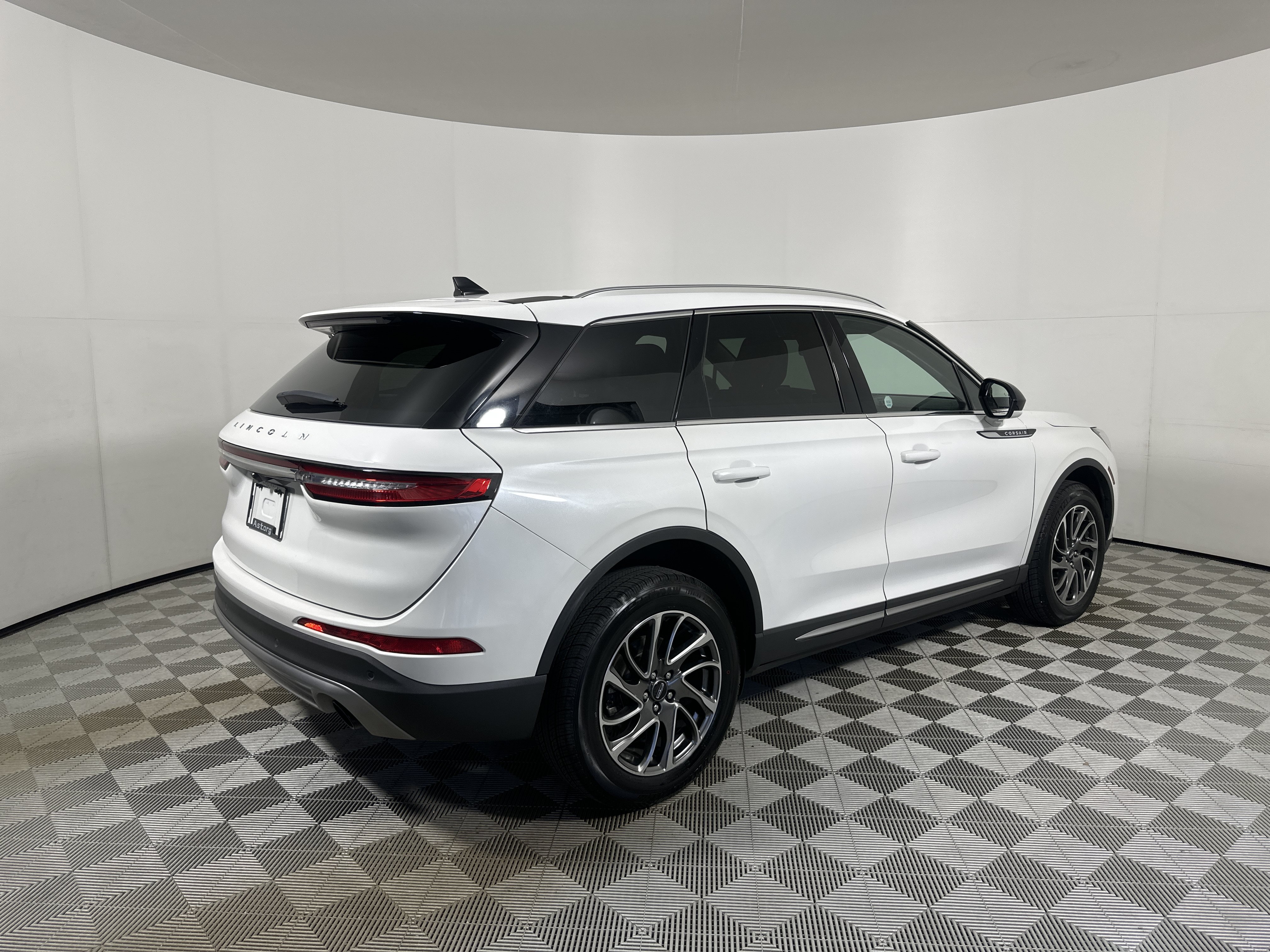 Used 2020 Lincoln Corsair AWD w/ Equipment Group 101A image 7