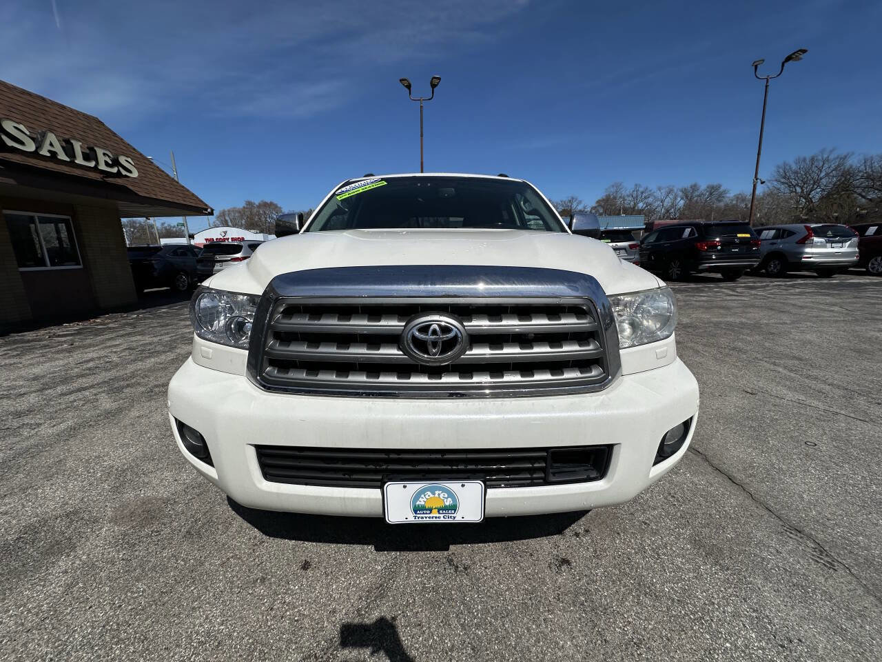 Used 2014 Toyota Sequoia Platinum AWD/4WD image 4