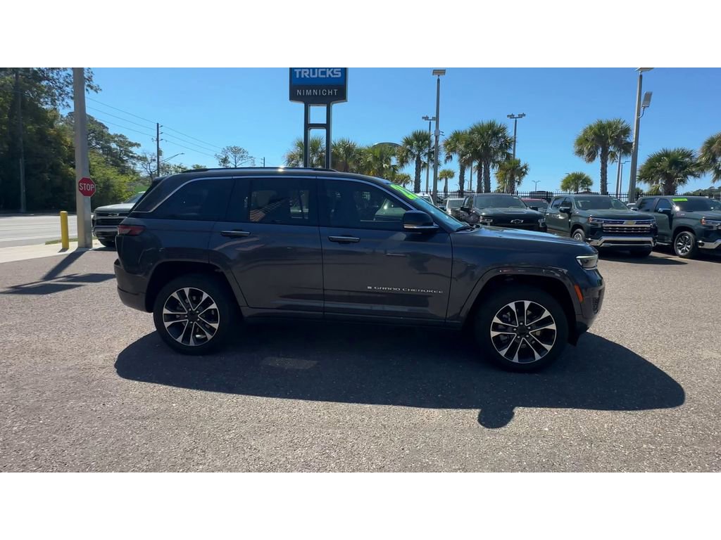 Used 2022 Jeep Grand Cherokee Overland image 9