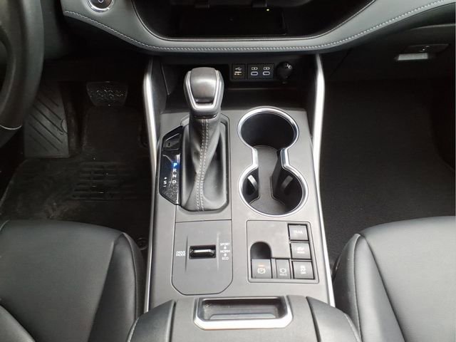 Used 2023 Toyota Highlander XLE image 21