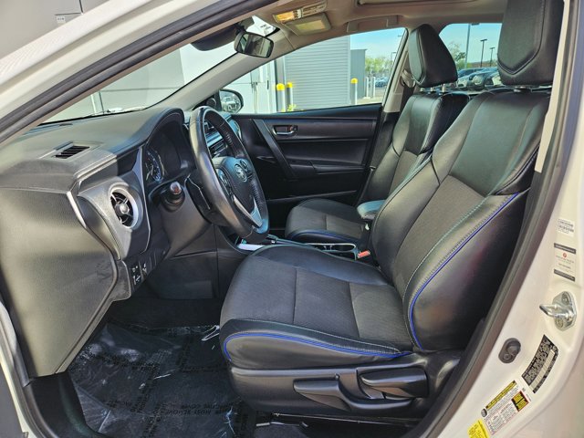 Used 2018 Toyota Corolla SE w/ SE Premium Package FWD image 19