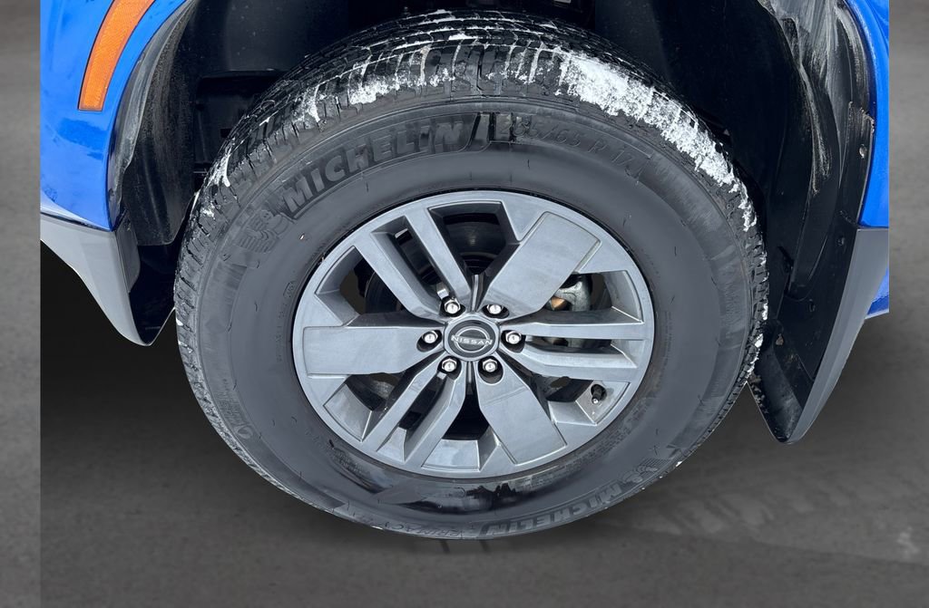 Used 2025 Nissan Frontier SV w/ SV Convenience Package image 11