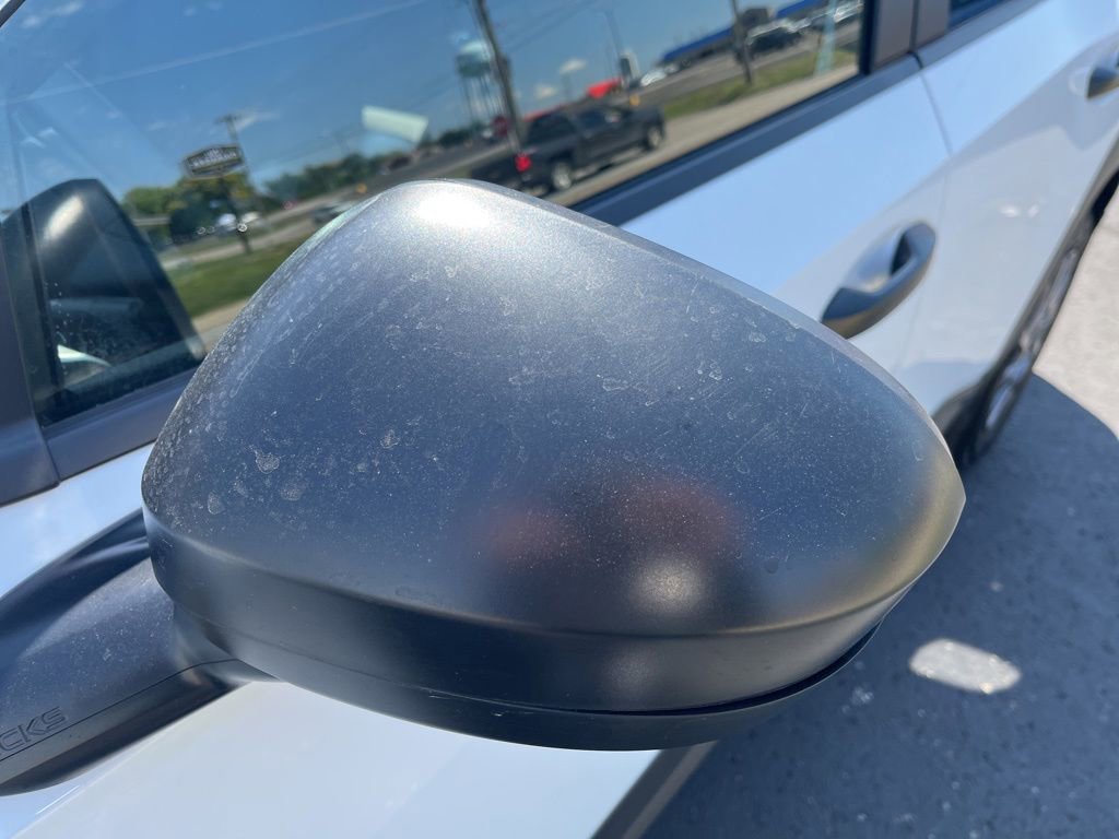 Used 2025 Nissan Kicks S AWD/4WD image 14
