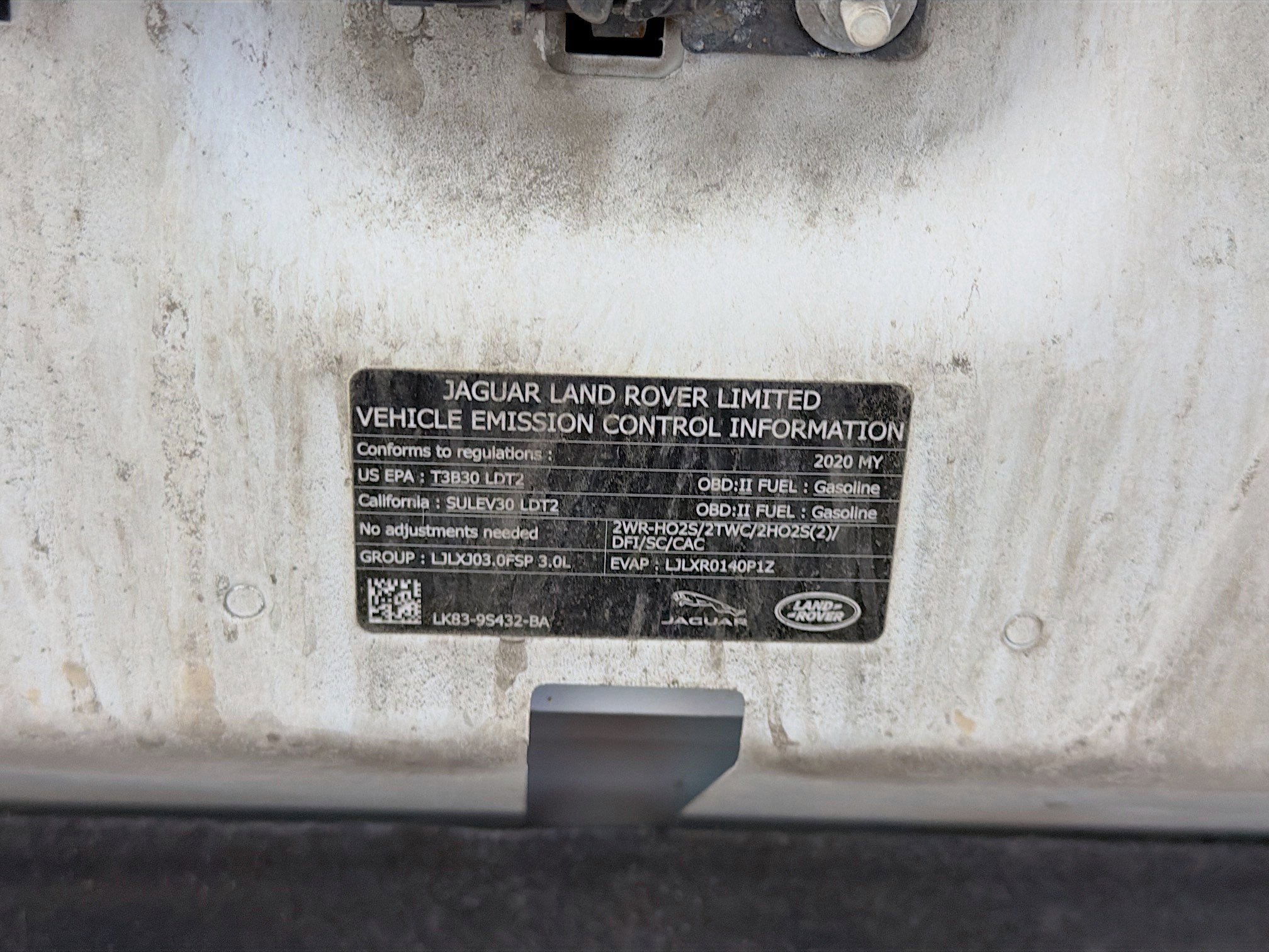 Used 2020 Land Rover Range Rover Velar R-Dynamic HSE image 17