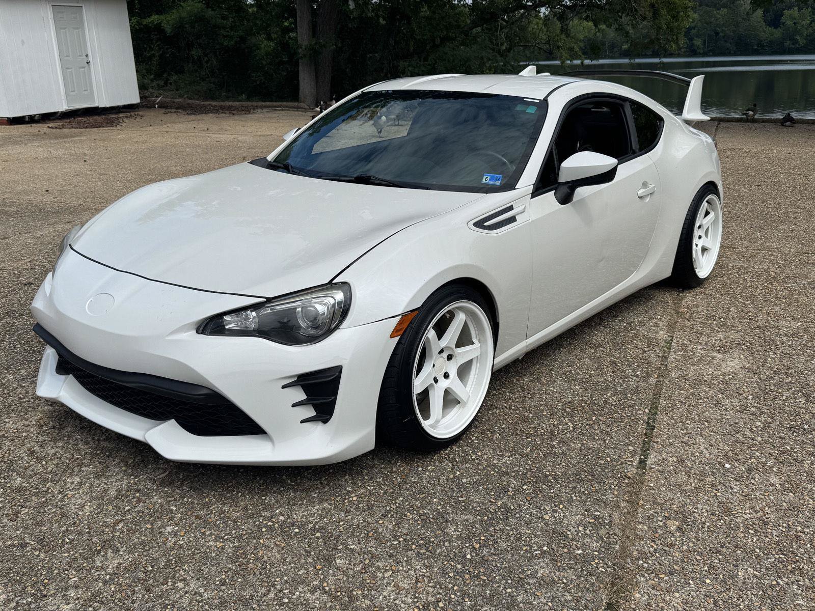 Used 2016 Subaru BRZ Limited RWD image 3