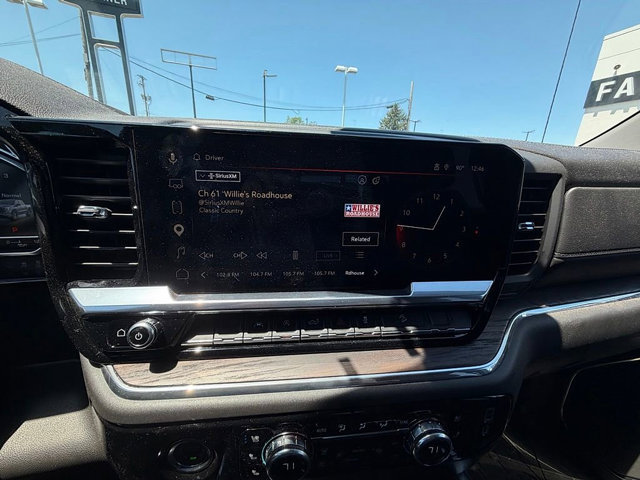 Used 2023 GMC Sierra 1500 SLT w/ SLT Premium Package AWD/4WD image 36
