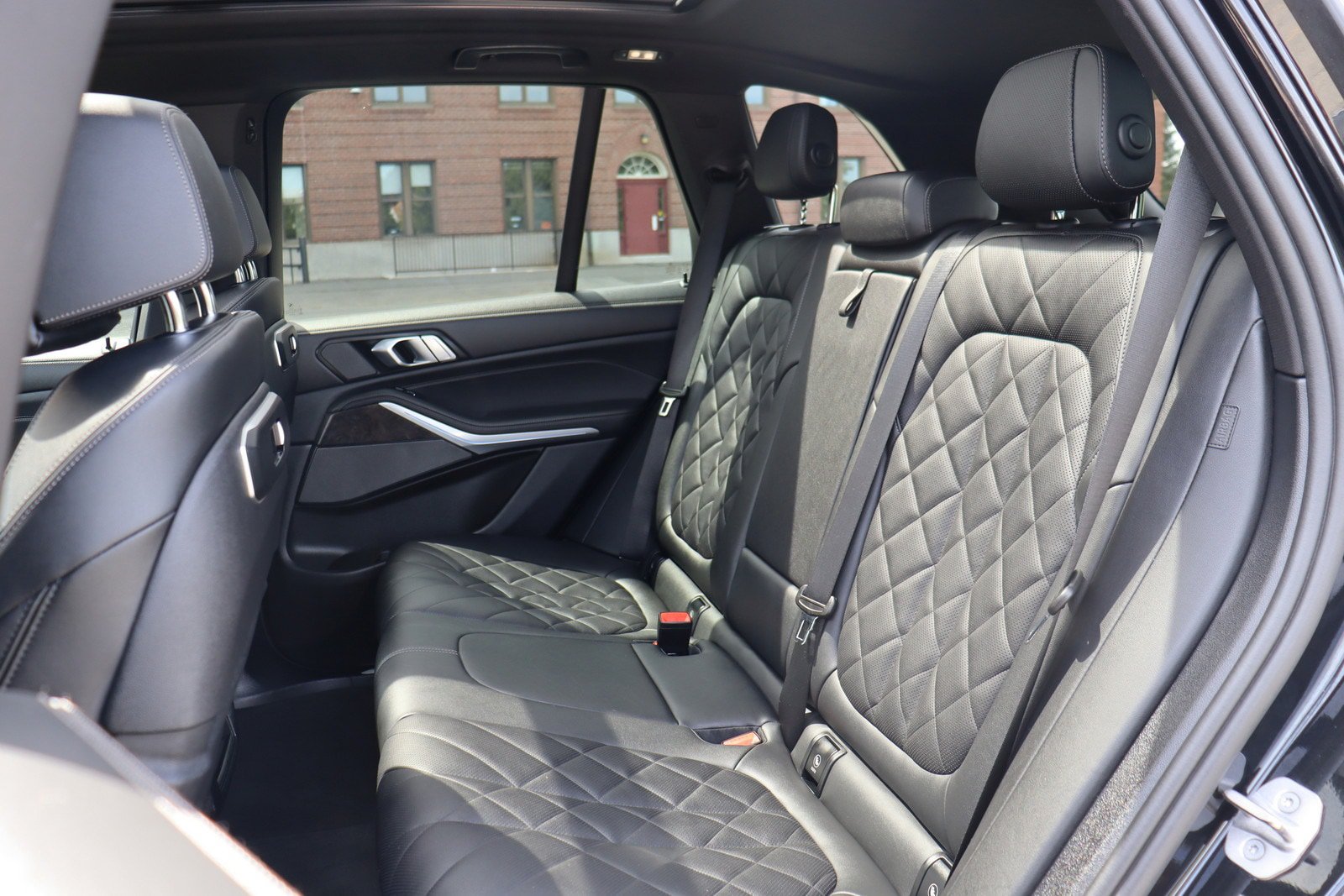 Used 2024 BMW X5 xDrive40i w/ Premium Package AWD/4WD image 16