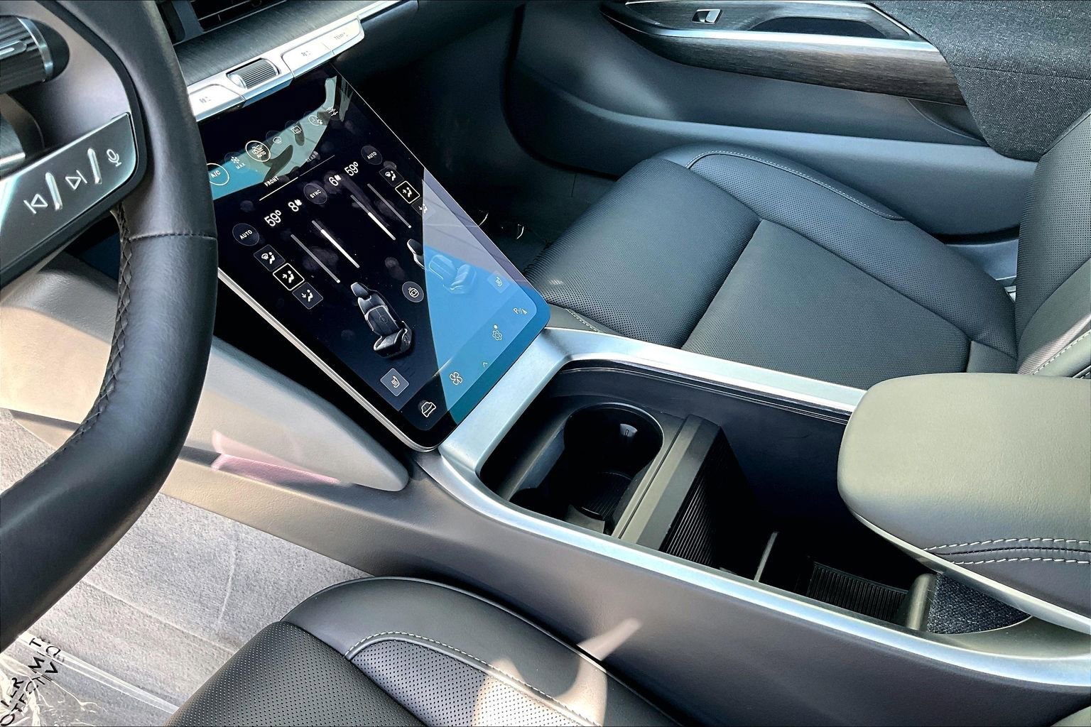 Used 2023 Lucid Air Pure image 17