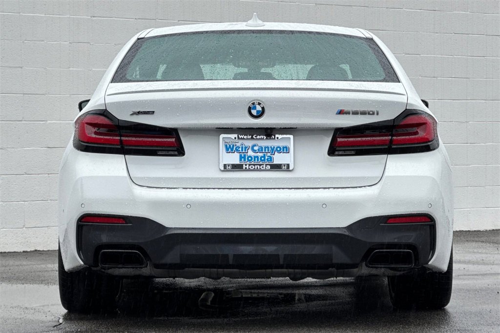 Used 2023 BMW M550i xDrive image 8