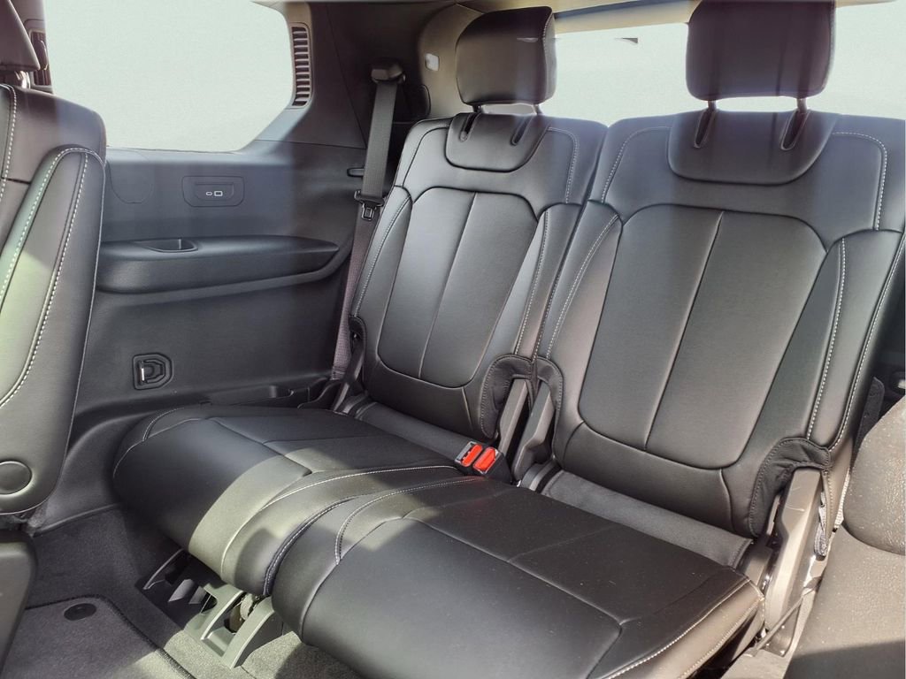 New 2025 Jeep Grand Cherokee L Limited image 13
