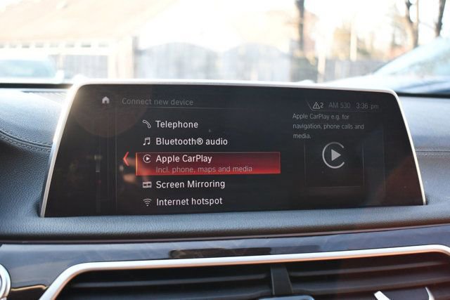 Used 2018 BMW 740i xDrive image 42