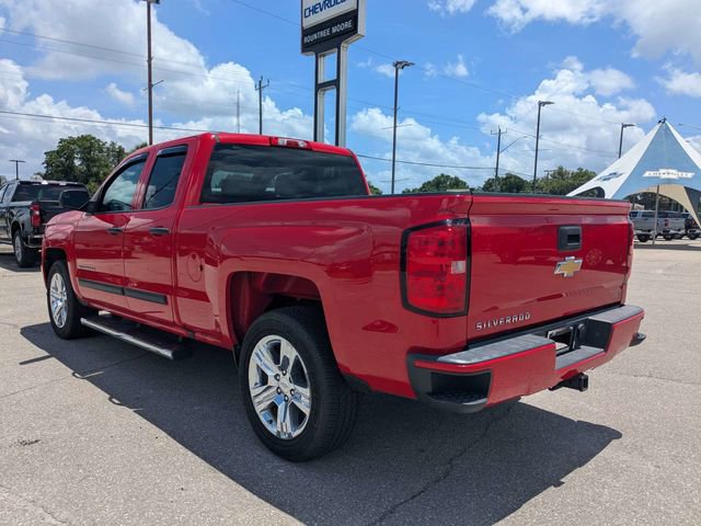 Used 2018 Chevrolet Silverado 1500 Custom w/ Trailering Package RWD image 5