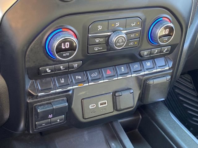 Used 2022 Chevrolet Silverado 2500 LTZ w/ LTZ Convenience Package AWD/4WD image 19