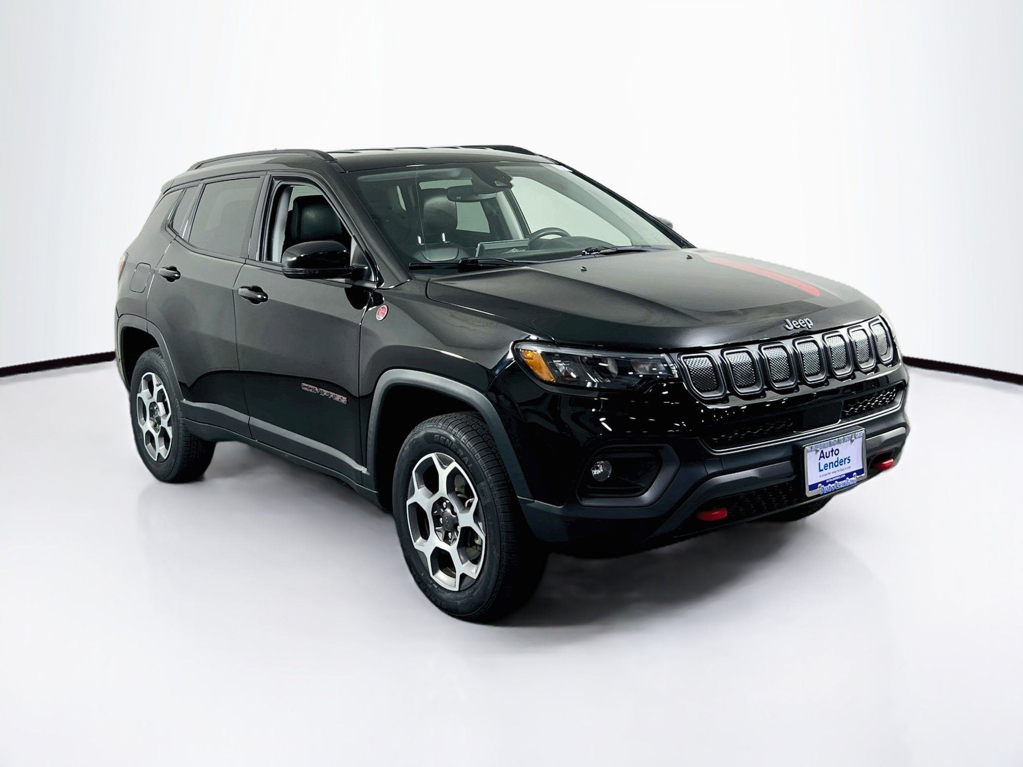 Used 2022 Jeep Compass Trailhawk AWD/4WD image 3
