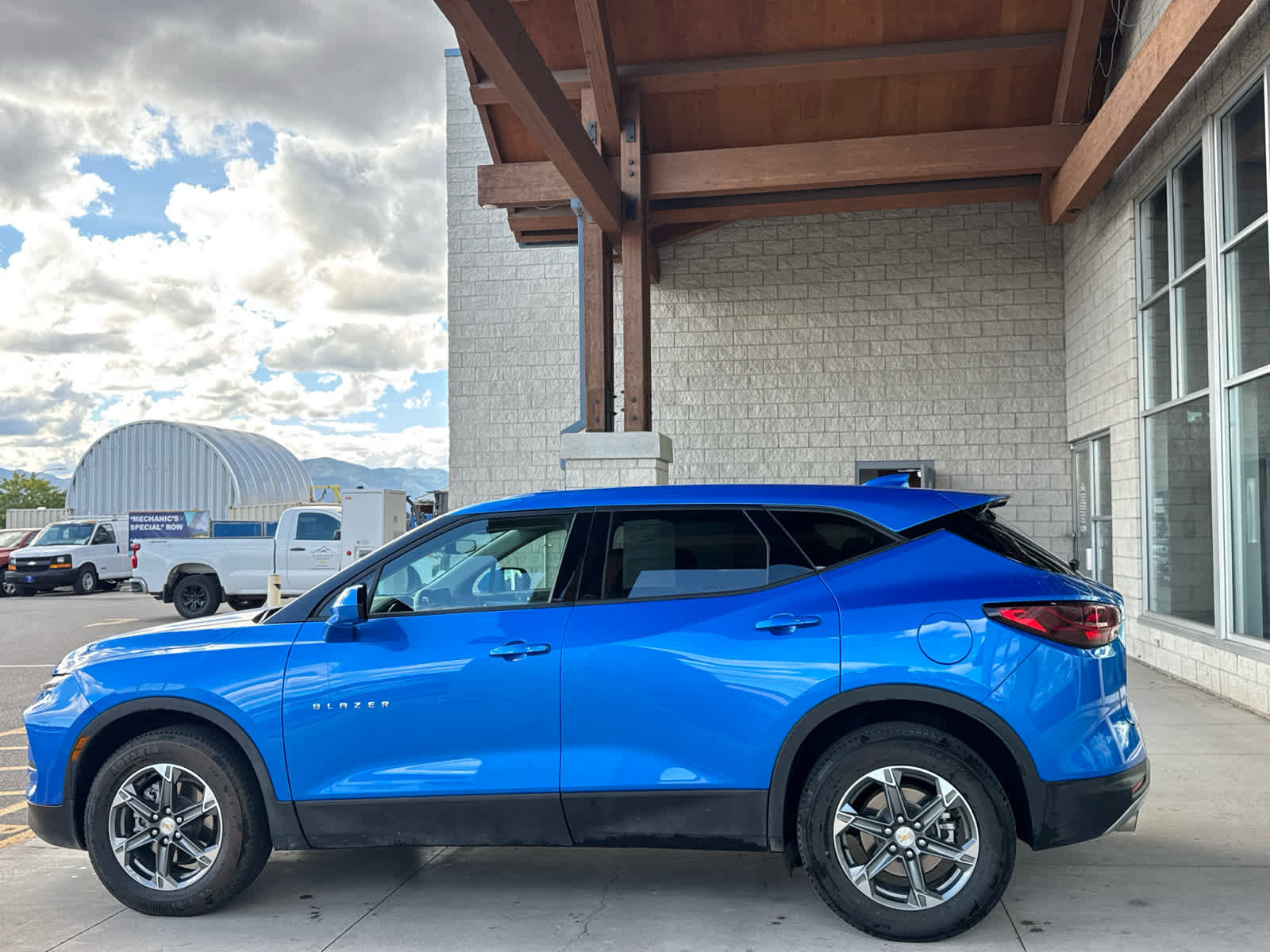 Certified 2025 Chevrolet Blazer LT image 2