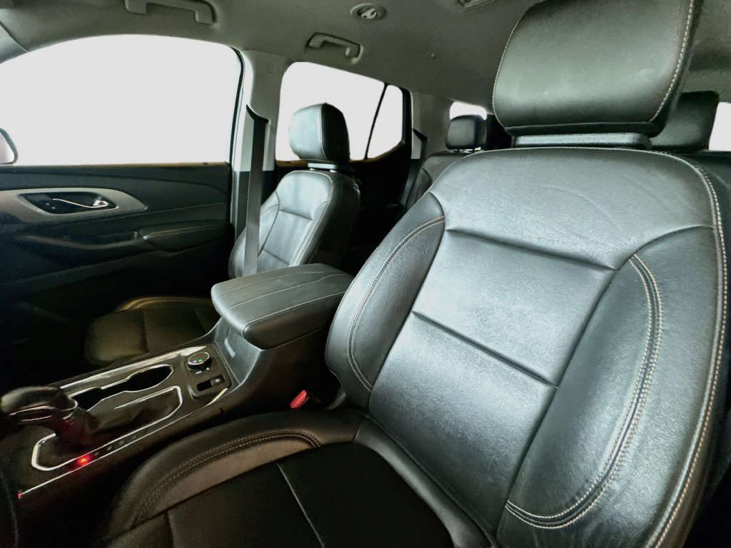 Used 2021 Chevrolet Traverse RS FWD image 20