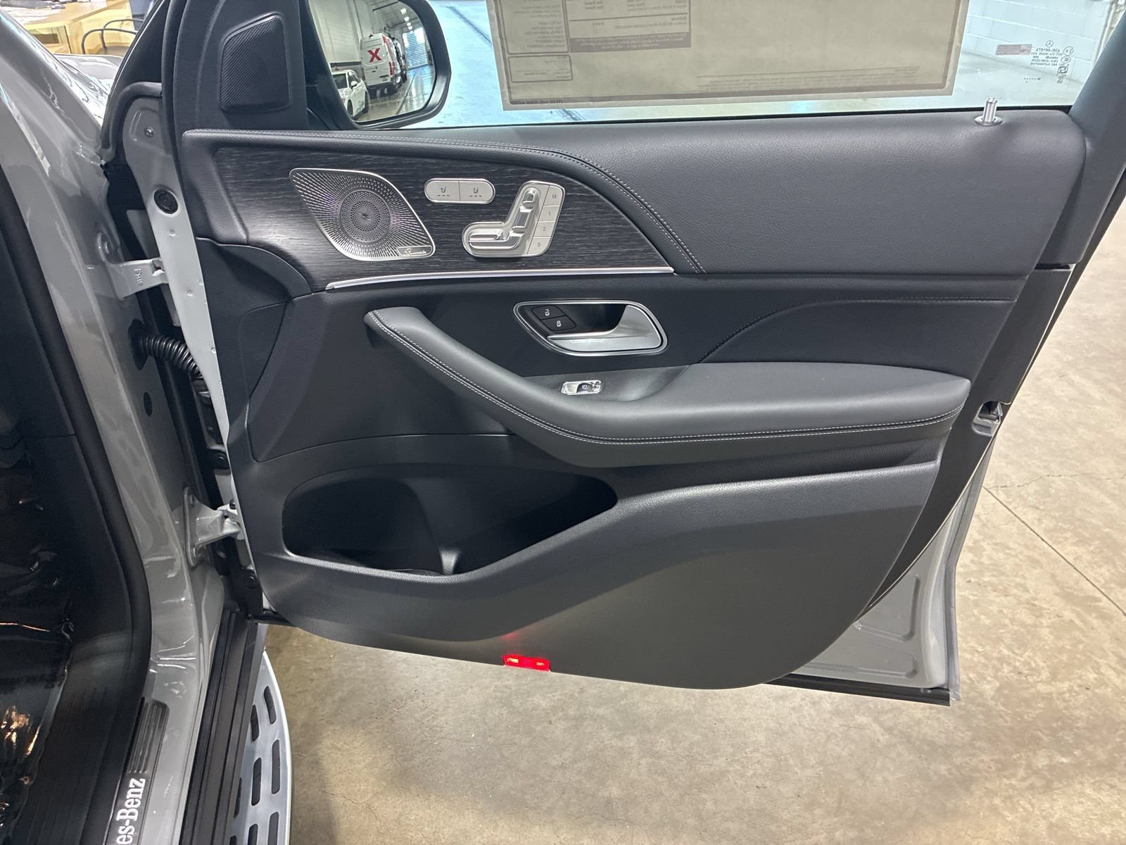 New 2026 Mercedes-Benz GLE 580 4MATIC image 16