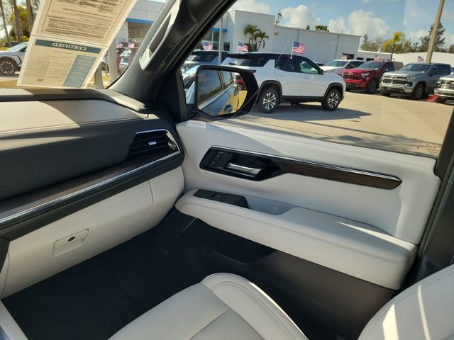 Certified 2025 Chevrolet Suburban Premier w/ Sun And Tow Package image 14