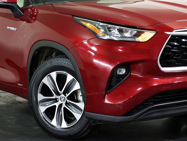 Used 2020 Toyota Highlander XLE image 8
