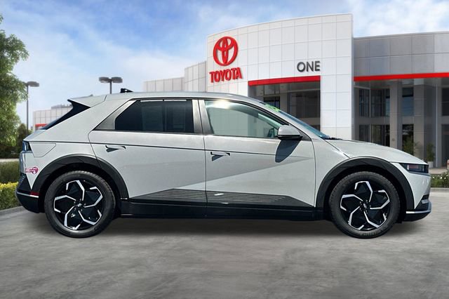 Used 2024 Hyundai Ioniq 5 SEL RWD image 3