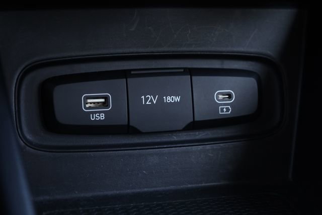 Used 2023 Hyundai Venue SEL image 20