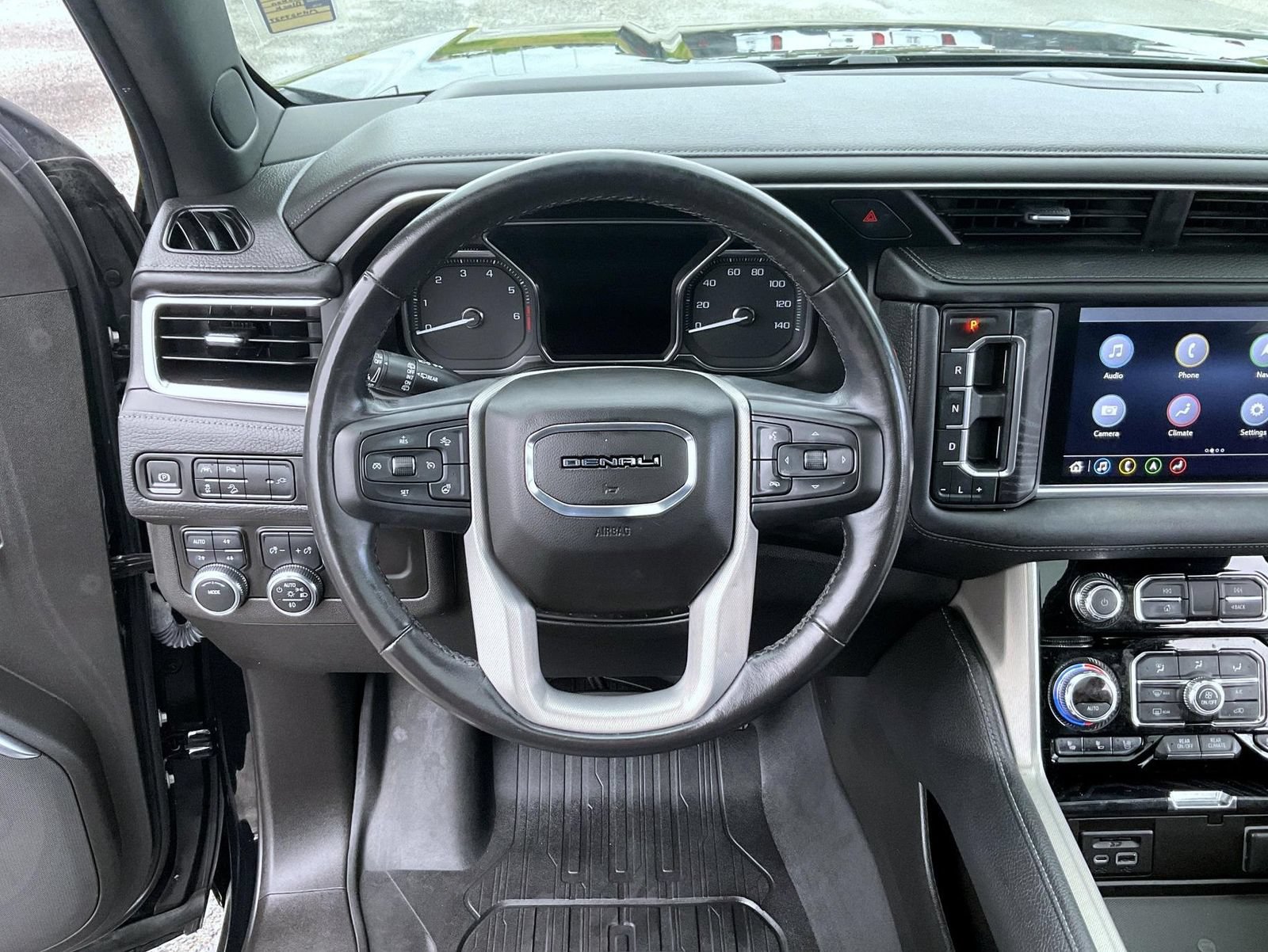 Used 2021 GMC Yukon Denali AWD/4WD image 11