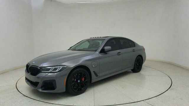 Used 2022 BMW 530e xDrive 530e iPerformance w/ Executive Package image 71