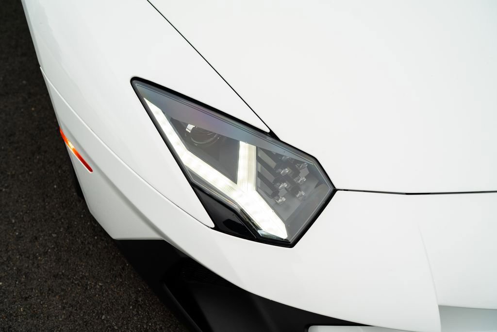 Used 2017 Lamborghini Aventador LP 750-4 Superveloce AWD/4WD image 49
