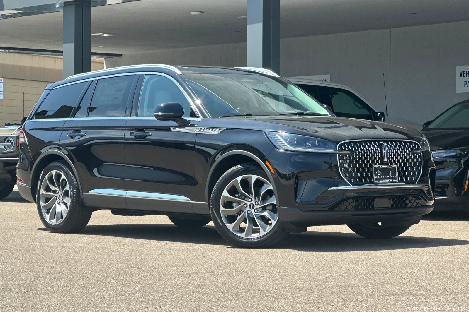 New 2025 Lincoln Aviator Reserve w/ Luxury Package