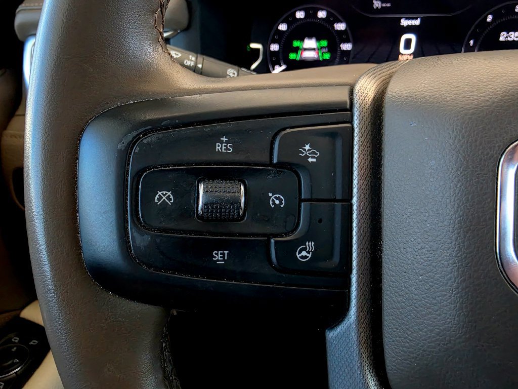 Used 2024 GMC Yukon XL Denali AWD/4WD image 30